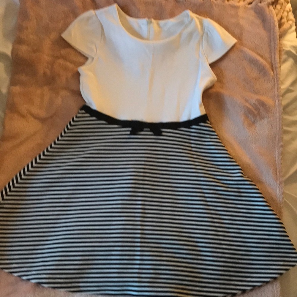 Girls dress in good condition